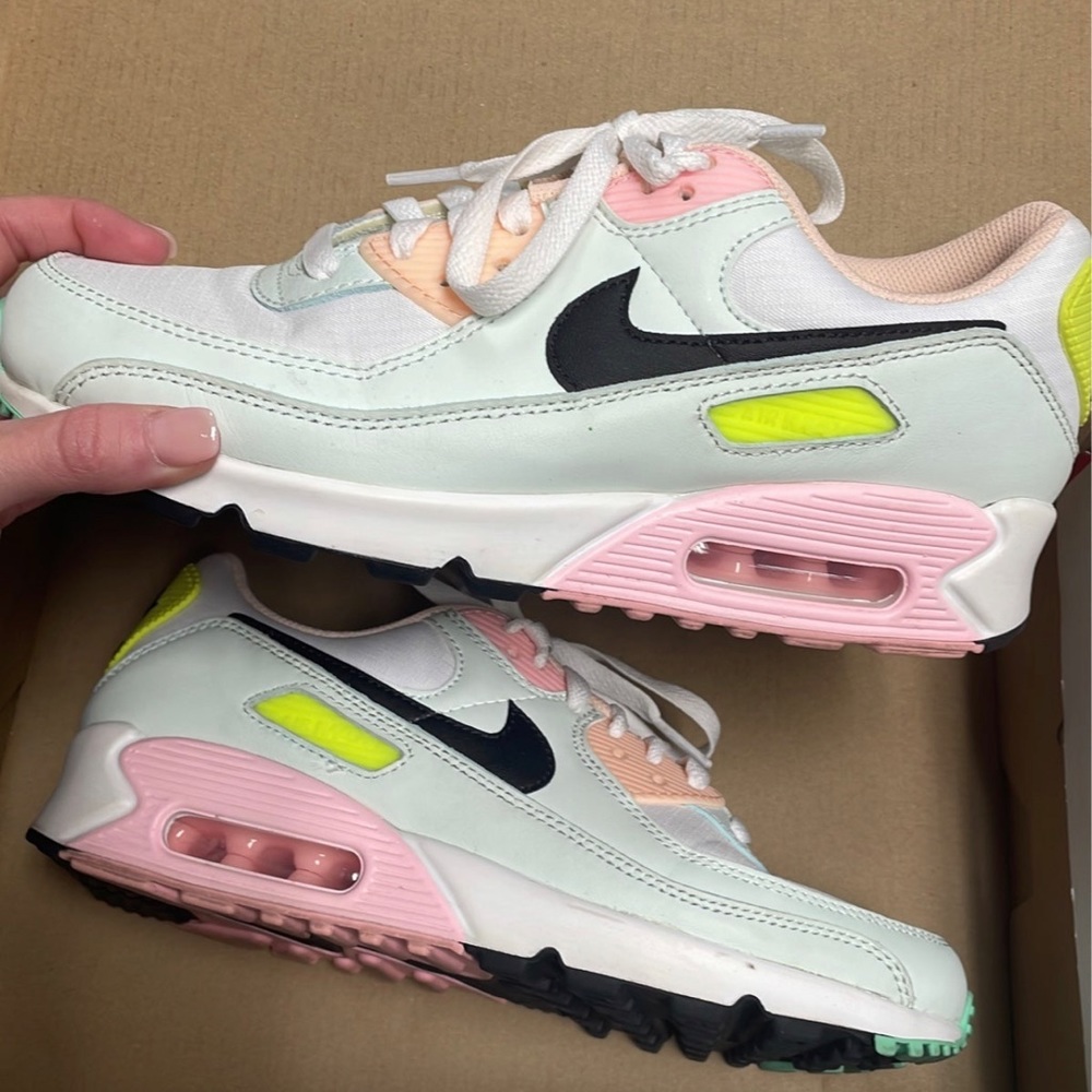 Nike Air Max 90- pastel